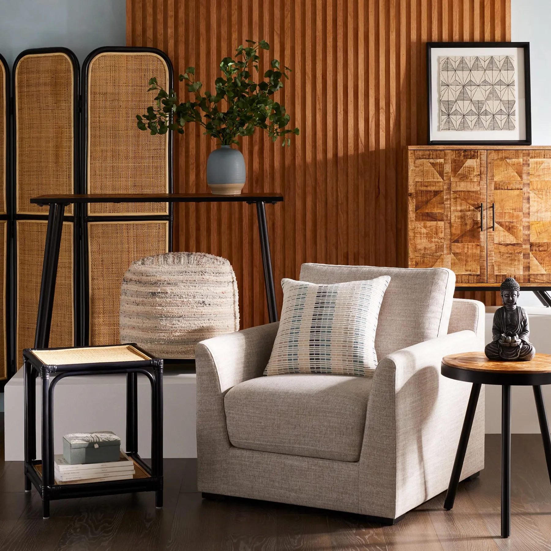 * Fallon Chair Linen Good Quality< Accent Chairs