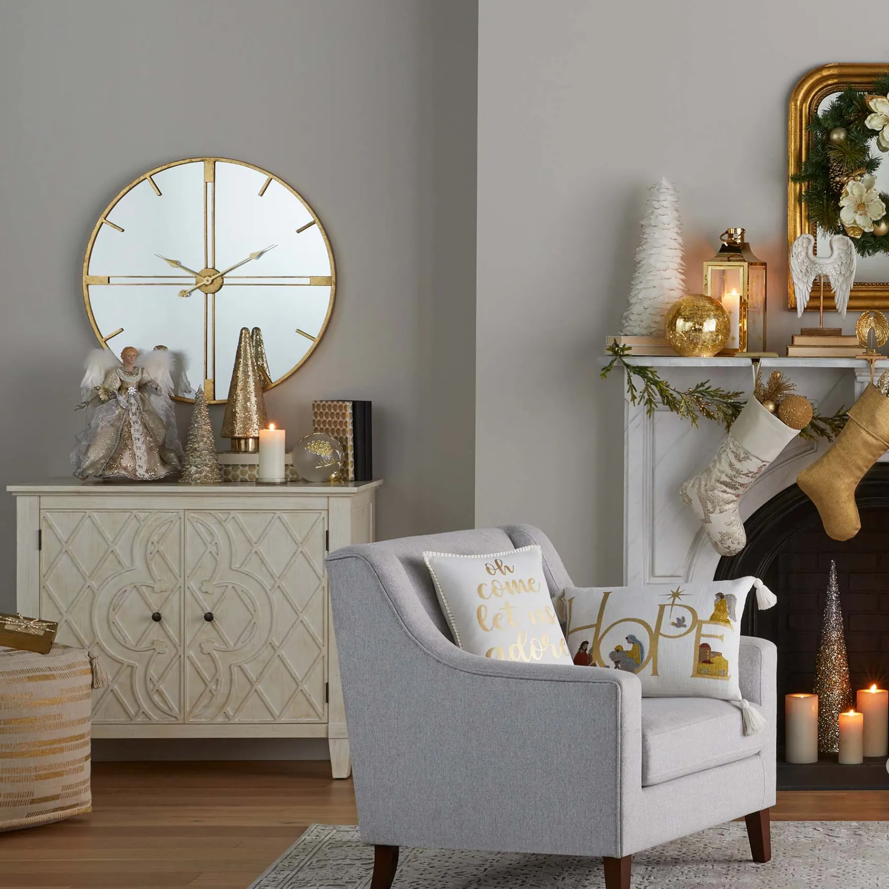 * Gold Foil Print Tassel Pouf Discount< Ottomans & Poufs