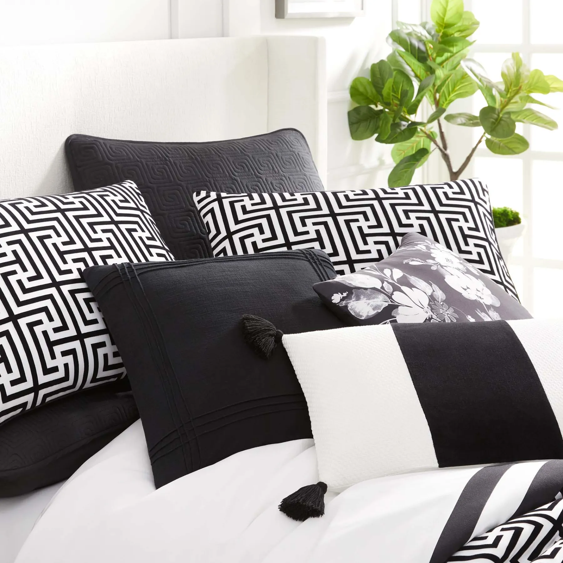 * Providence Carter Headboard, Queen Bargain Sale< Bedroom